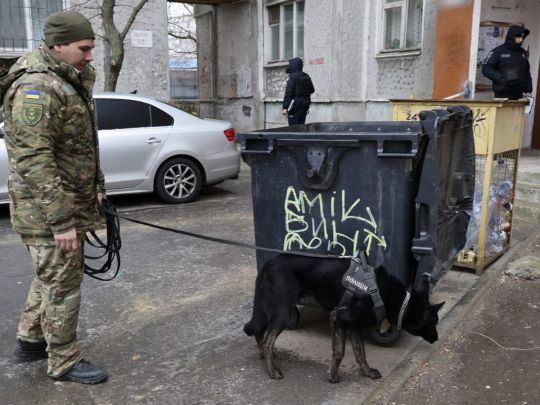Дивом врятували: у&nbsp;Миколаєві у&nbsp;контейнері зі&nbsp;сміттям знайшли новонародженого малюка