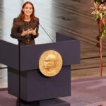 Нобелевская комиссионка: Трамп наконец получил медаль, но есть нюанс…