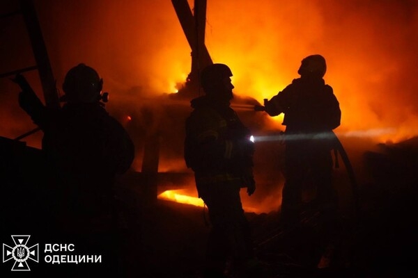 Ночной обстрел Одессы: под ударом оказался промышленный объект