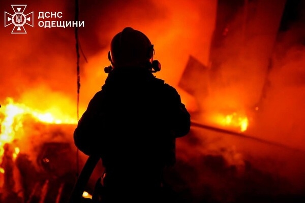Ночной обстрел Одессы: под ударом оказался промышленный объект
