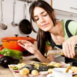 Лайфхаки з приготування їжі, які заощадять вам час: поради експерта