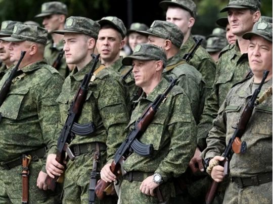 Справи геть кепські: російські командири під страхом смерті вимагають у&nbsp;підлеглих десятки тисяч доларів