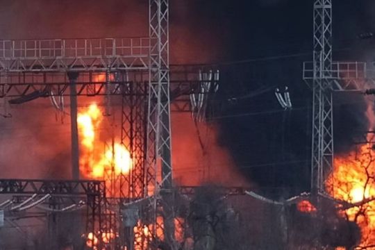 Україна б&rsquo;є на&nbsp;сполох: удари росії по&nbsp;енергетиці підвищують ризик ядерної катастрофи&nbsp;&mdash; Bloomberg