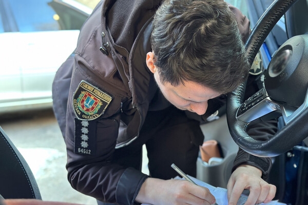 Хотел нажиться на болезни пациента: в Одессе задержали офтальмолога