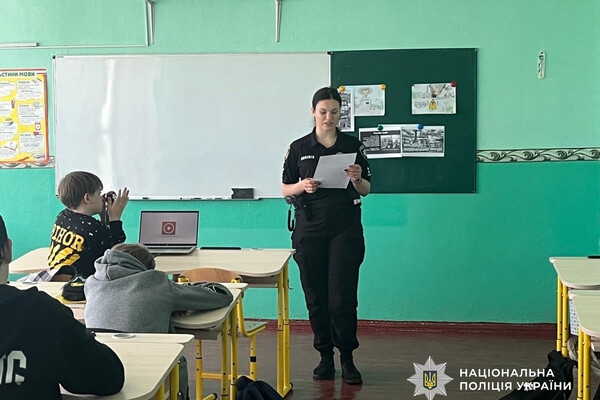 Годовщина аварии на Чернобыльской АЭС: полицейские Одесчины почтили память ликвидаторов