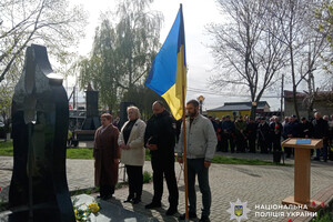 Годовщина аварии на Чернобыльской АЭС: полицейские Одесчины почтили память ликвидаторов