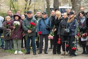 Двухлетняя девочка и пограничницы: что известно о жертвах обстрела Одессы 6 апреля