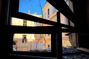 Почти полтора десятка пострадавших: что известно о последствиях ночного удара по Одессе