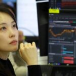 Нефть ненадолго упала ниже $100 на фоне заявлений Трампа об Иране