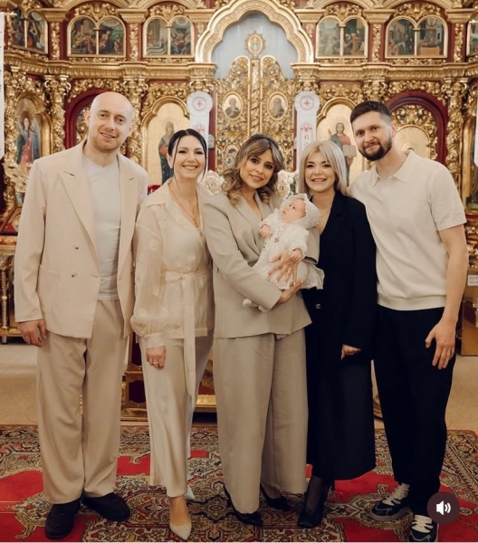 &laquo;Вітання!&raquo;: популярний комік вразив світлинами з&nbsp;церкви