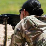 В Естонії заговорили про призов для жінок