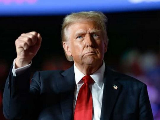 Трамп свого добився: десятки країн готові обговорювати мита зі США